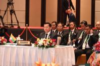 ပုံစာ- ထိုင်းနိုင်ငံ၌ ၂၀၂၅ ခုနှစ် ဧပြီ ၄ ရက်က ကျင်းပသည့် ဘင်းမ်စတက် ထိပ်သီးအစည်းအဝေးနှင့် ၎င်းအစည်းအဝေးသို့ တက်ရောက်ခဲ့သည့် နိုင်ငံတော်သမ္မတ ဦးမင်းအောင်လှိုင် (ထိုစဥ်က နစကဥက္ကဌတာဝန်)အားတွေ့ရစဥ်။ Photo. MOI,Thai Prd